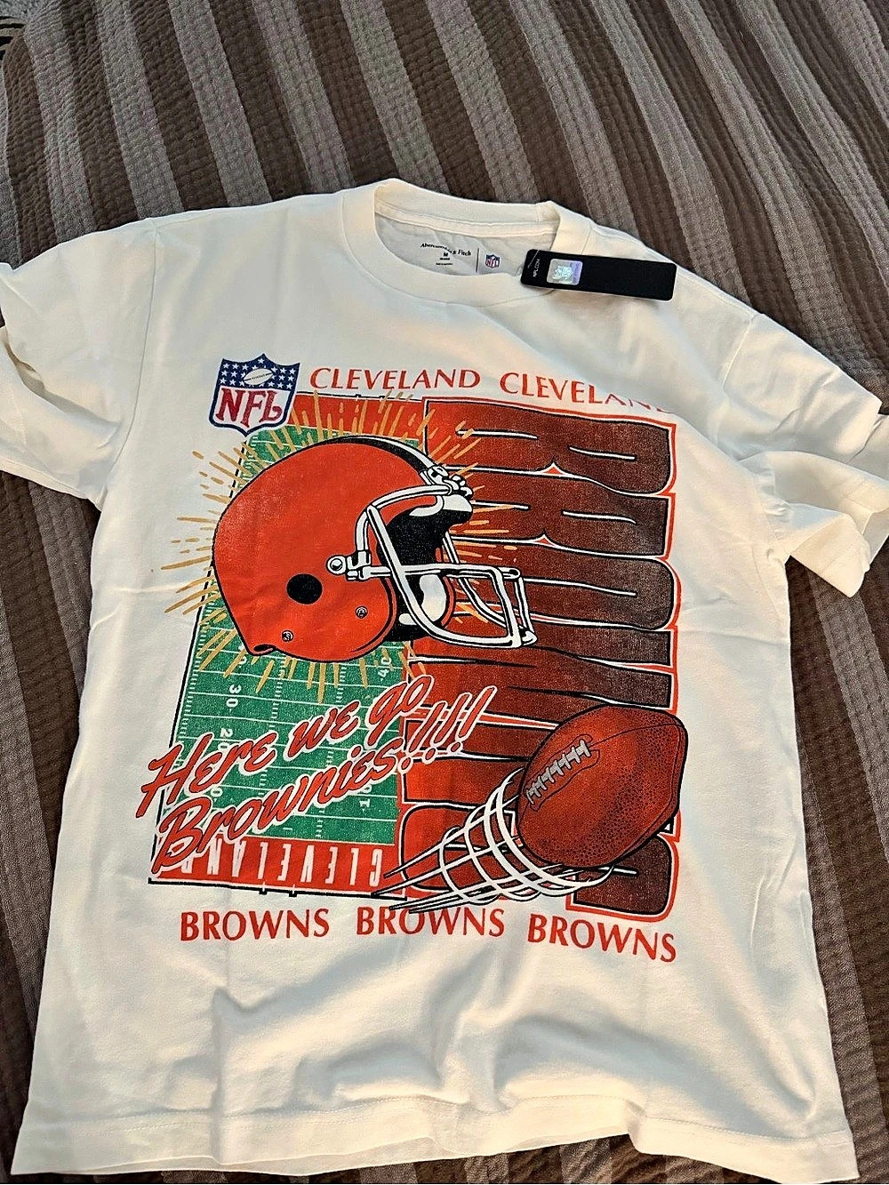 NFL Cleveland Browns Graphic Tee in Cream NWT